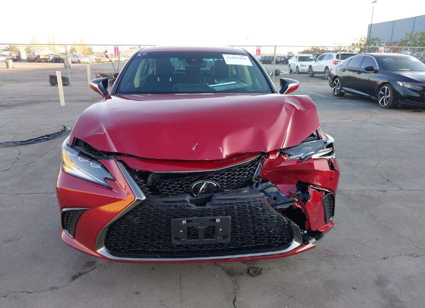 Photo 13 of 2024 Lexus Es 300H F SPORT DESIGN (VIN 58ADA1C15RU050606)