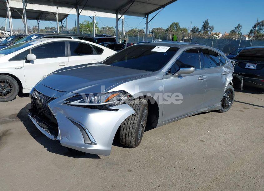 Photo 2 of 2024 Lexus Es 300H (VIN 58ADA1C17RU053992)