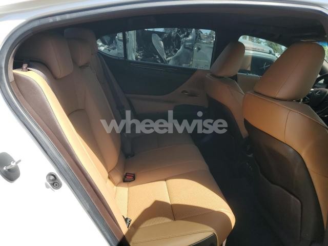 Photo 6 of 2021 LEXUS ES 300H (VIN 58ADA1C18MU001425)