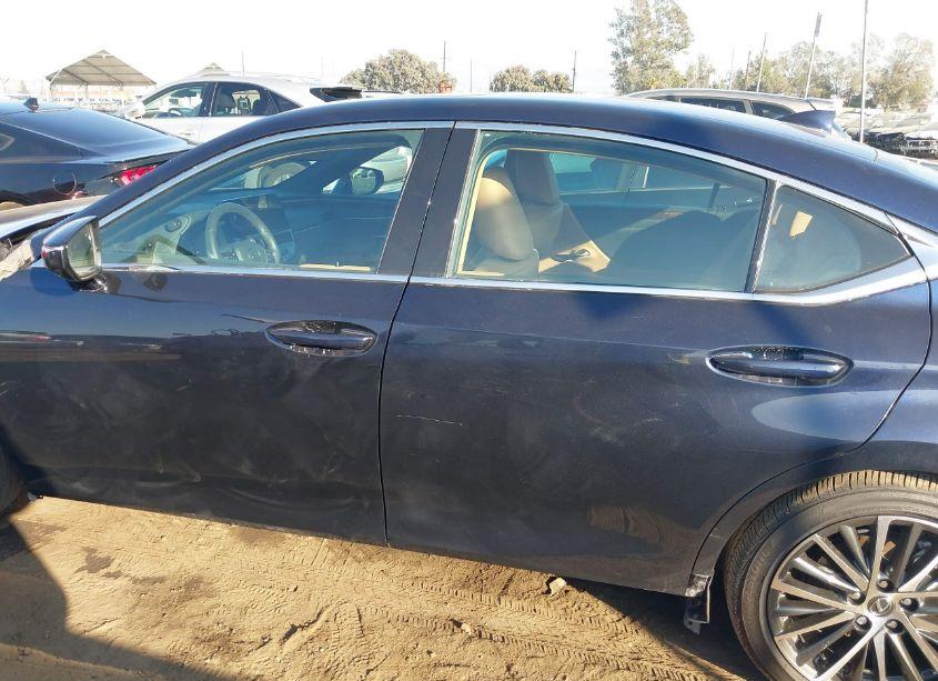 Photo 15 of 2024 Lexus Es 300H (VIN 58ADA1C1XRU039875)