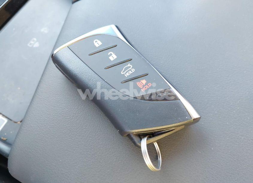 Photo 11 of 2024 Lexus Es 350 (VIN 58ADZ1B10RU160361)