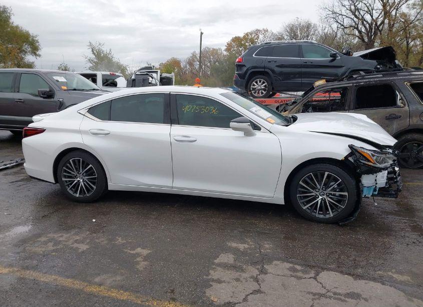 Photo 13 of 2024 Lexus Es 350 (VIN 58ADZ1B12RU177145)