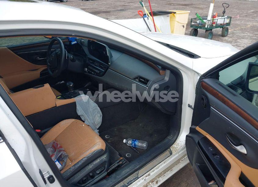 Photo 5 of 2024 Lexus Es 350 (VIN 58ADZ1B14RU165840)