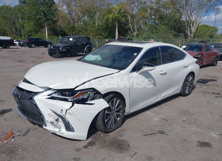 Photo 2 of 2020 Lexus Es 350 (VIN 58ADZ1B16LU060952)