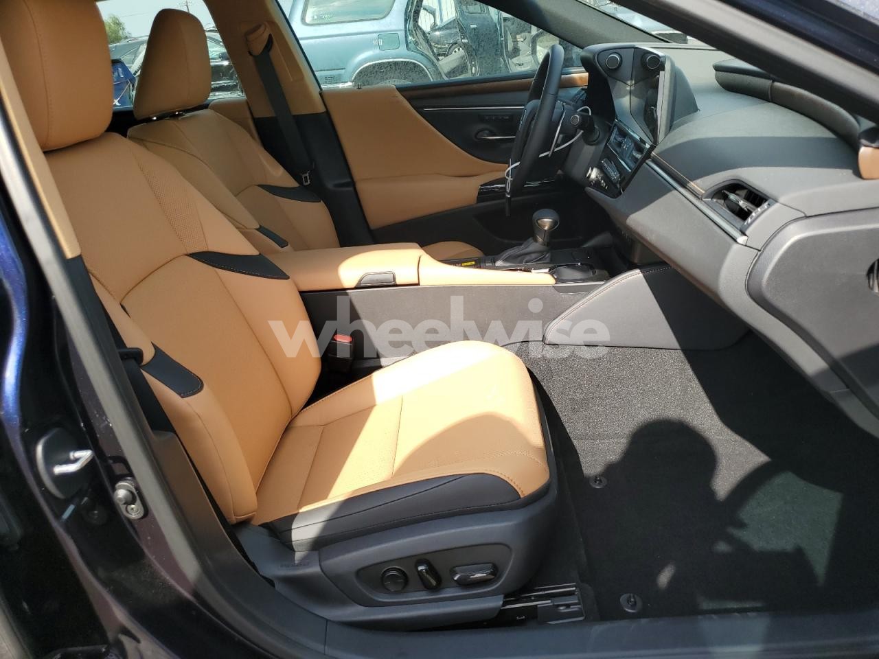 Photo 5 of 2025 LEXUS ES 350 BASE (VIN 58ADZ1B19SU208235)