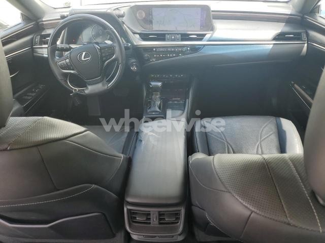 Photo 2 of 2020 LEXUS ES 350 LUXURY (VIN 58AEZ1B11LU054089)