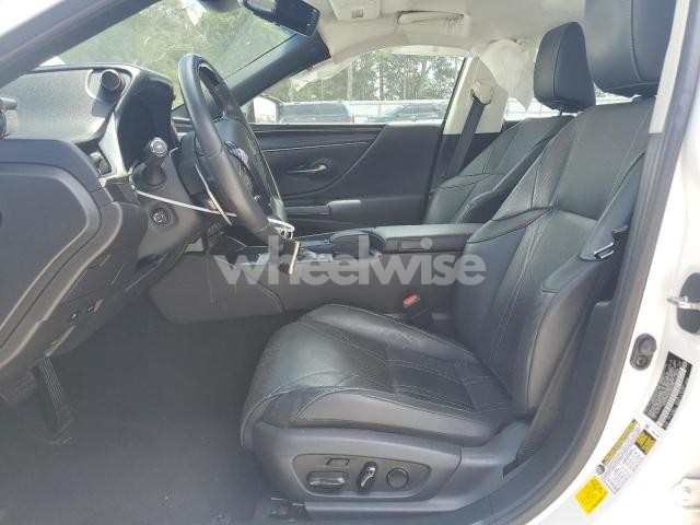 Photo 3 of 2020 LEXUS ES 350 LUXURY (VIN 58AEZ1B11LU054089)