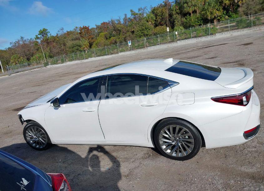 Photo 14 of 2023 Lexus Es 300H ULTRA LUXURY (VIN 58AFA1C19PU032535)