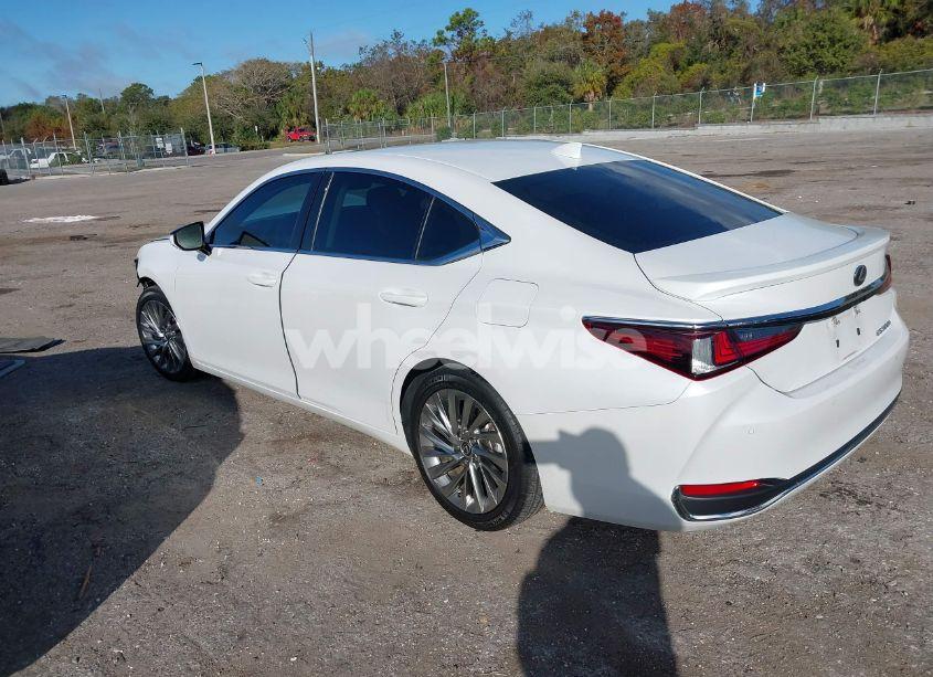 Photo 3 of 2023 Lexus Es 300H ULTRA LUXURY (VIN 58AFA1C19PU032535)