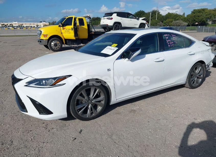 Photo 2 of 2020 Lexus Es 350 F SPORT (VIN 58AGZ1B15LU068053)
