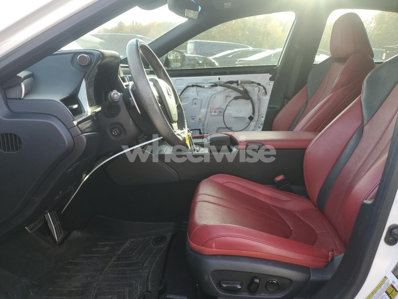 Photo 7 of 2020 LEXUS ES 350 F SPORT (VIN 58AGZ1B17LU057717)