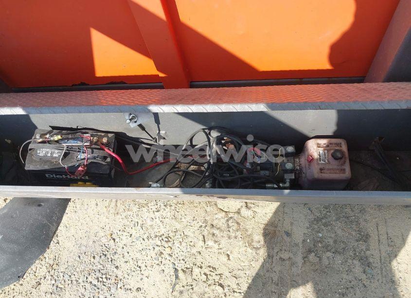 Photo 10 of 2017 Bwise Manufacturing DUMP TRAILER (VIN 58CB3DD25HC004666)