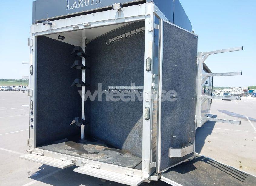 Photo 13 of 2019 Lakota Charger C8415 (VIN 58JGX4J23K1000495)