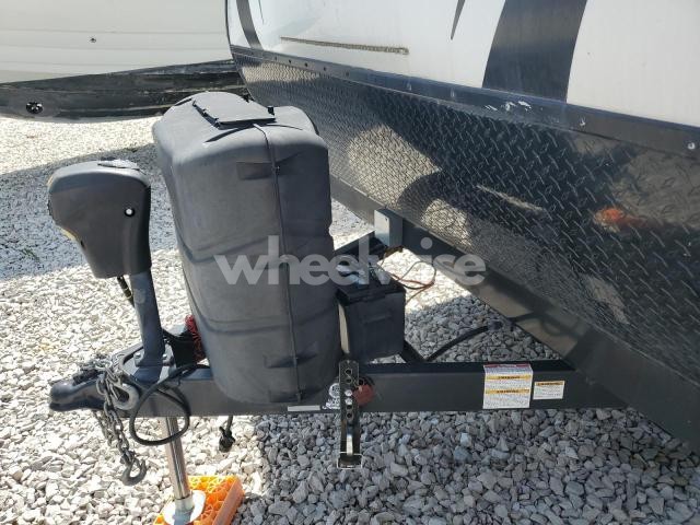 Photo 8 of 2018 HIGHLAND RIDGE RV N/A (VIN 58TBH0BRXJ3UJ3097)