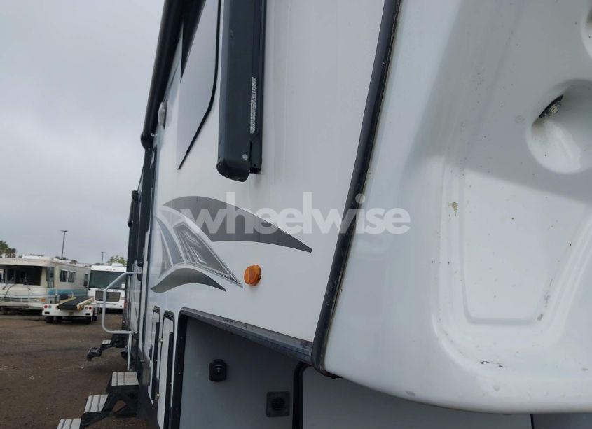 Photo 7 of 2018 Highland Ridge OTHER (VIN 58TCHSBV7J3HF3061)