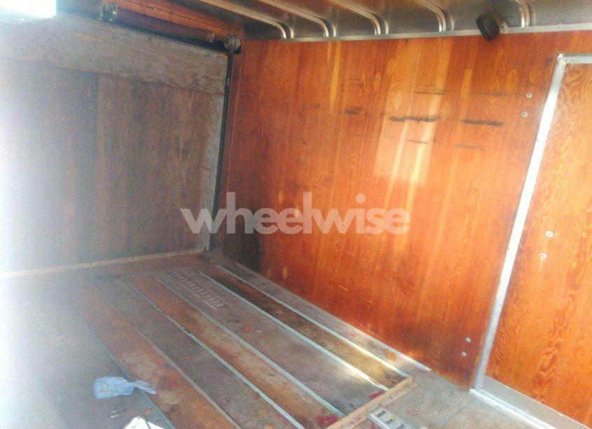 Photo 5 of 2002 Carmate Utility TRAILER (VIN 5A3C712072L003758)