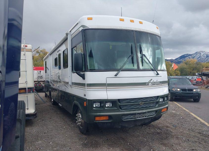 2002 Workhorse Custom CHASSIS MOTORHOME CHASSIS W22 (VIN 5B4MP67G423344893) main photo