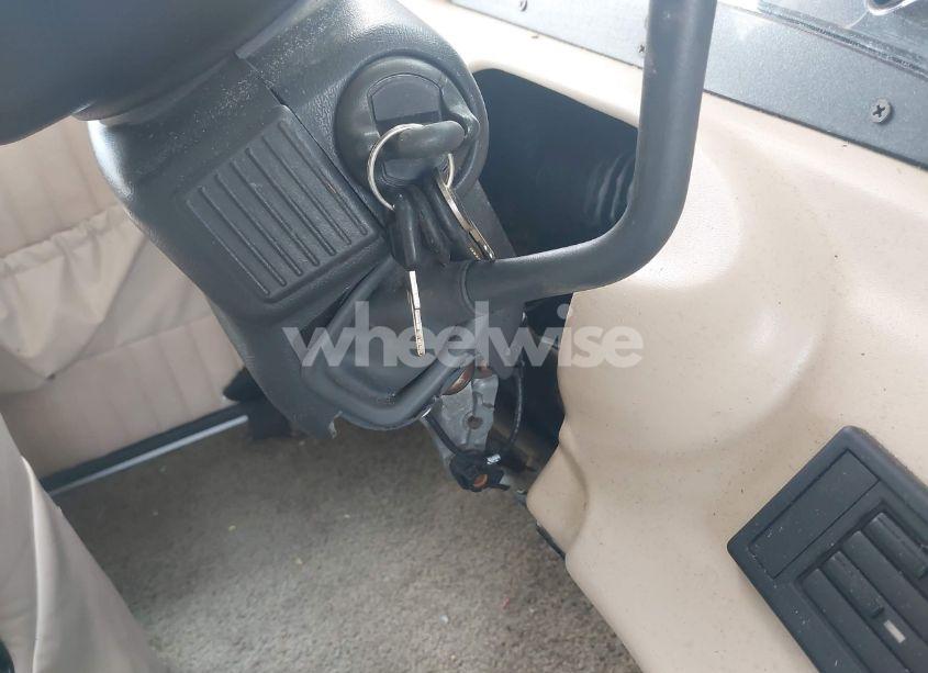 Photo 11 of 2003 Workhorse Custom CHASSIS MOTORHOME CHASSIS W22 (VIN 5B4MP67G833359169)