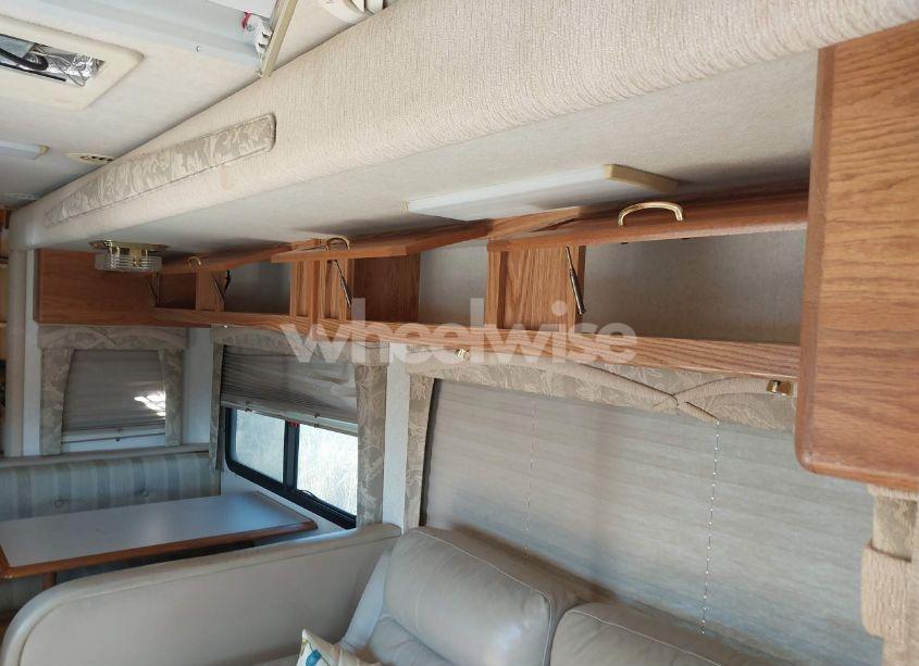 Photo 13 of 2002 Workhorse Custom CHASSIS MOTORHOME CHASSIS W22 (VIN 5B4MP67G923354562)