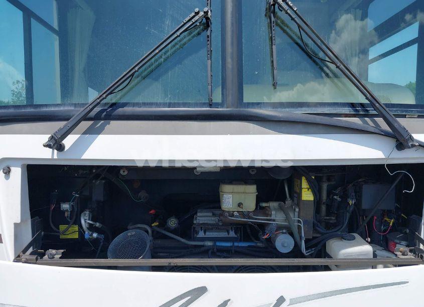 Photo 10 of 2003 Workhorse Custom CHASSIS MOTORHOME CHASSIS W22 (VIN 5B4MP67GX33365944)