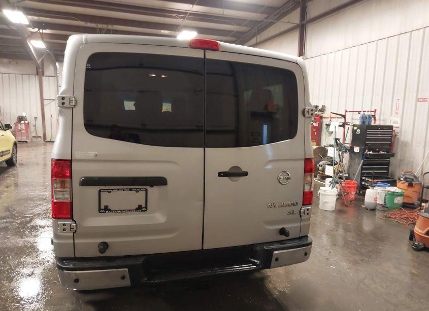 Photo 16 of 2017 Nissan Nv PASSENGER NV3500 HD SL V8 (VIN 5BZAF0AA0HN850557)