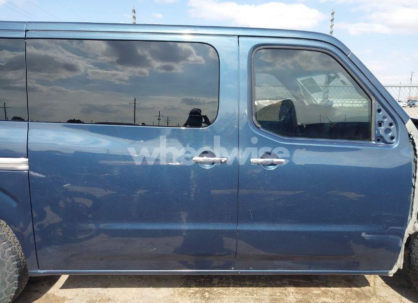 Photo 14 of 2018 Nissan Nv PASSENGER NV3500 HD SL V8 (VIN 5BZAF0AA3JN851319)