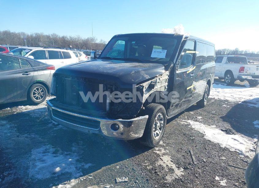 Photo 2 of 2017 Nissan Nv PASSENGER NV3500 HD SL V8 (VIN 5BZAF0AA4HN850383)