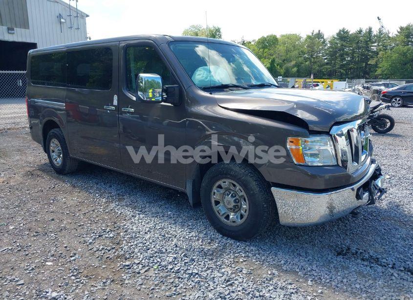 2017 Nissan Nv PASSENGER NV3500 HD SV V8 (VIN 5BZAF0AA4HN850514) main photo