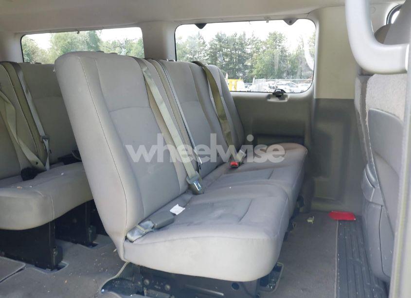 Photo 8 of 2017 Nissan Nv PASSENGER NV3500 HD SV V8 (VIN 5BZAF0AA4HN850514)