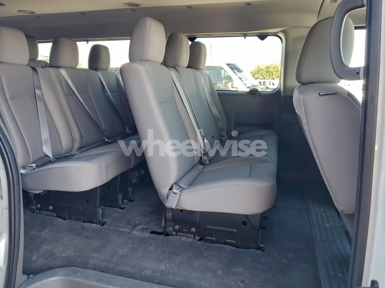 Photo 11 of 2016 NISSAN NV 3500 S (VIN 5BZBF0AA3GN853245)