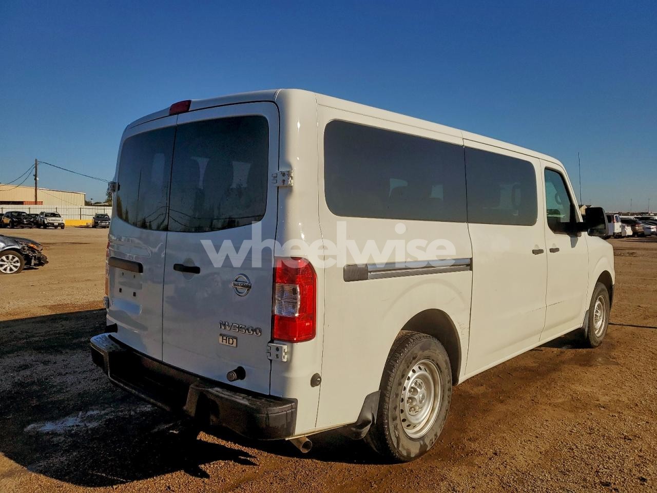 Photo 3 of 2016 NISSAN NV 3500 S (VIN 5BZBF0AA4GN853612)