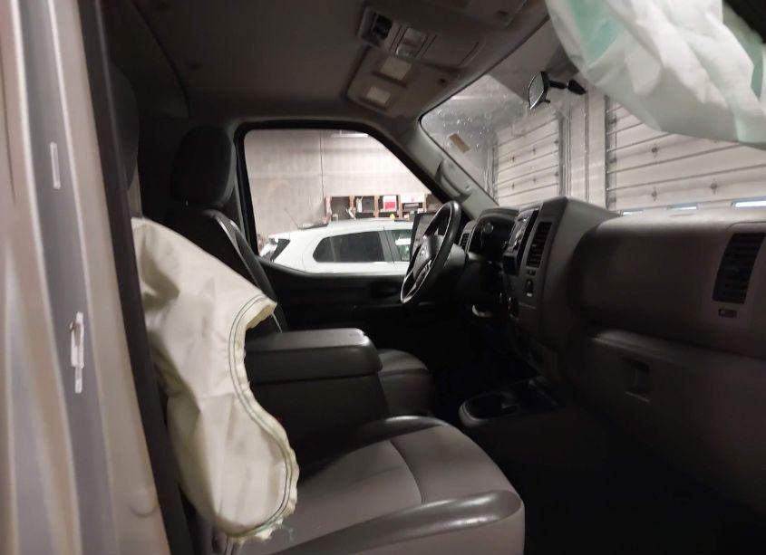 Photo 5 of 2018 Nissan Nv PASSENGER NV3500 HD SV V6 (VIN 5BZBF0AA7JN851683)