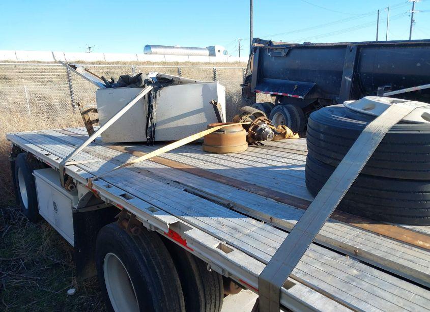 Photo 9 of 2005 Western Trailers TL (VIN 5DN1148205B000954)