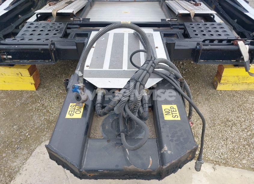 Photo 10 of 2019 Cottrell Inc TRAILER (VIN 5E0AA1441KG202201)