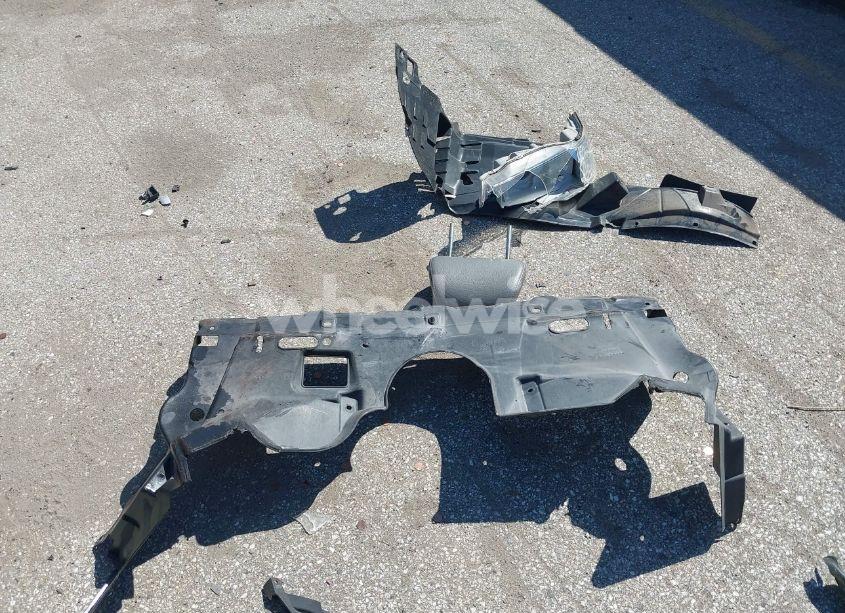 Photo 12 of 2004 Honda Odyssey EX-L (VIN 5FNRL18004B083705)