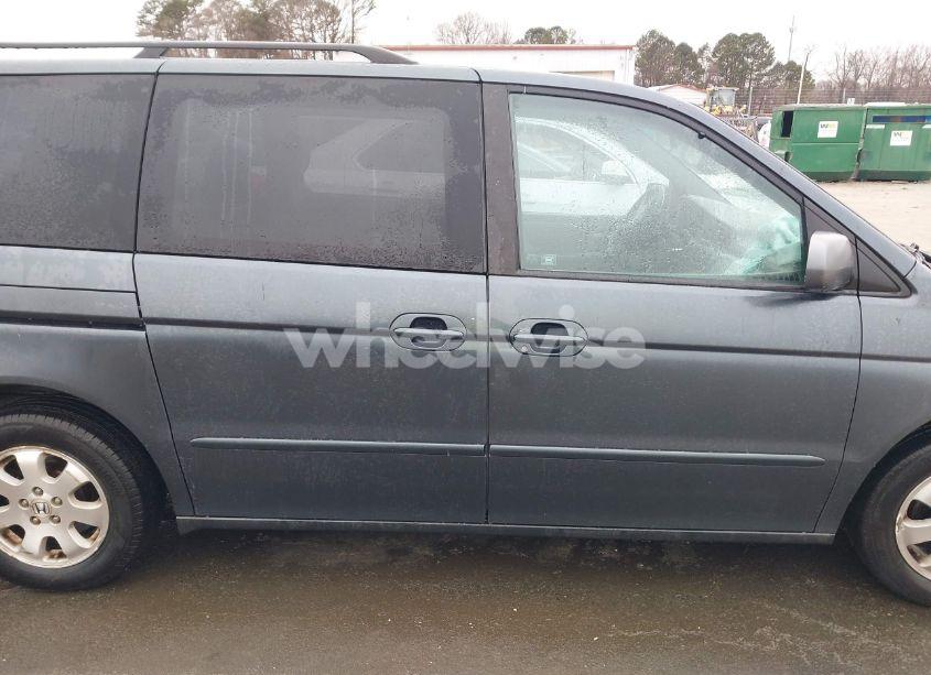 Photo 13 of 2003 Honda Odyssey EX-L (VIN 5FNRL18013B087874)