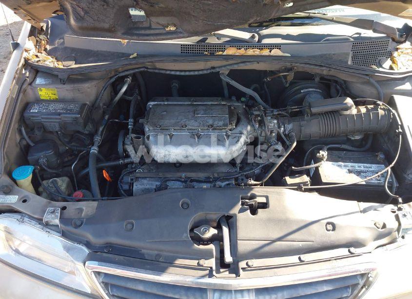 Photo 10 of 2003 Honda Odyssey EX-L (VIN 5FNRL18013B145935)