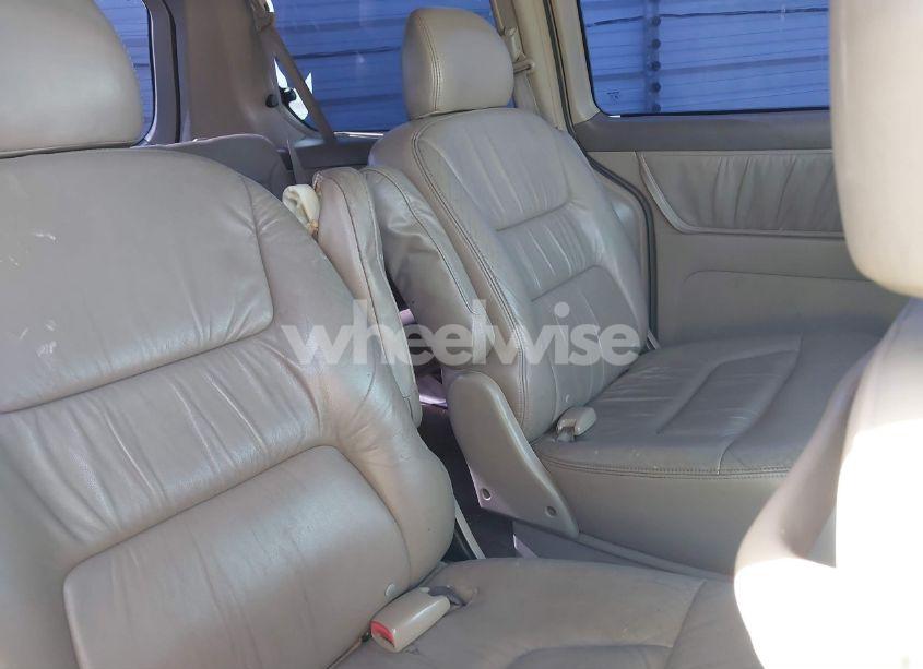 Photo 8 of 2003 Honda Odyssey EX-L (VIN 5FNRL18013B154652)