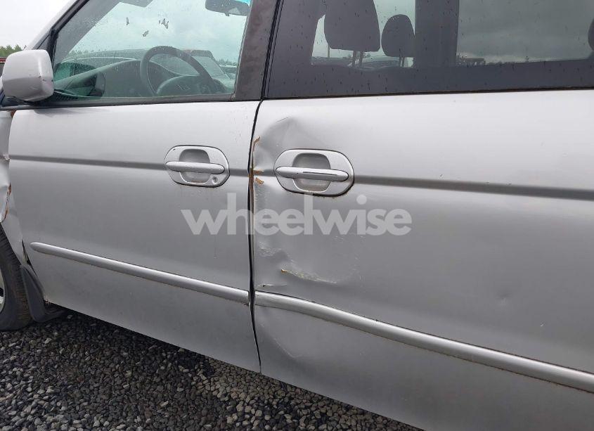 Photo 13 of 2003 Honda Odyssey EX-L (VIN 5FNRL18033B042810)