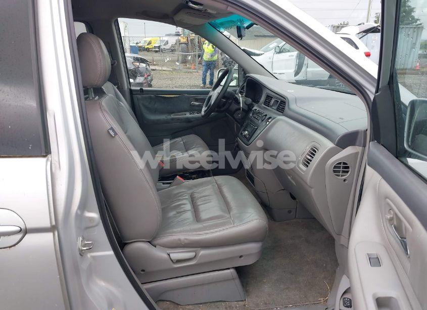 Photo 5 of 2003 Honda Odyssey EX-L (VIN 5FNRL18033B042810)