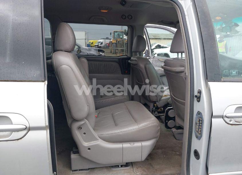 Photo 8 of 2003 Honda Odyssey EX-L (VIN 5FNRL18033B042810)