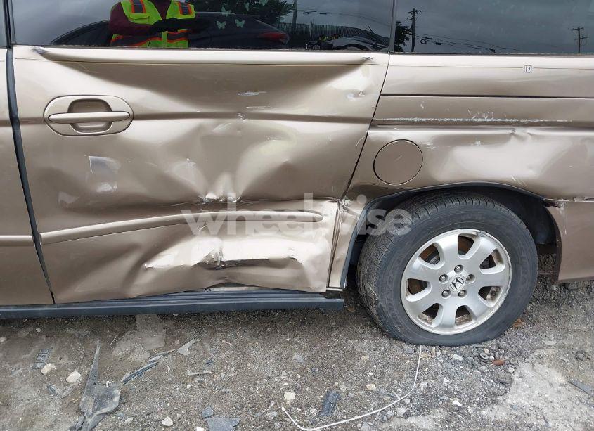 Photo 6 of 2004 Honda Odyssey EX-L (VIN 5FNRL18034B073699)