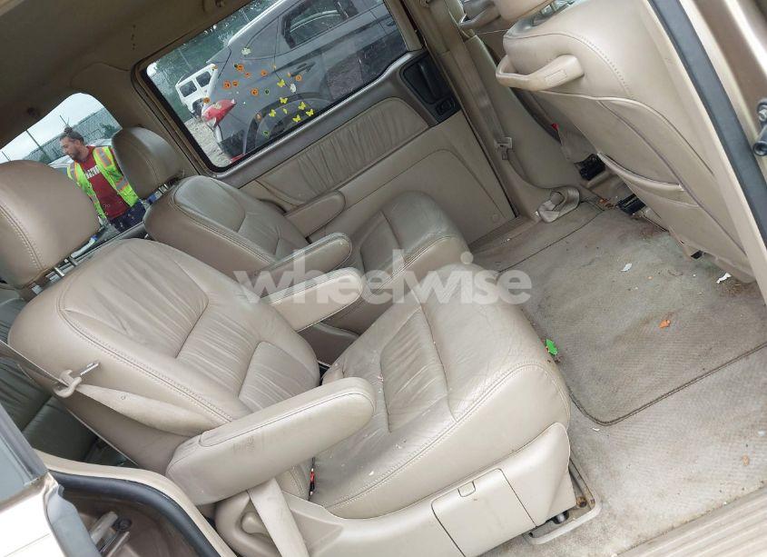 Photo 8 of 2004 Honda Odyssey EX-L (VIN 5FNRL18034B073699)