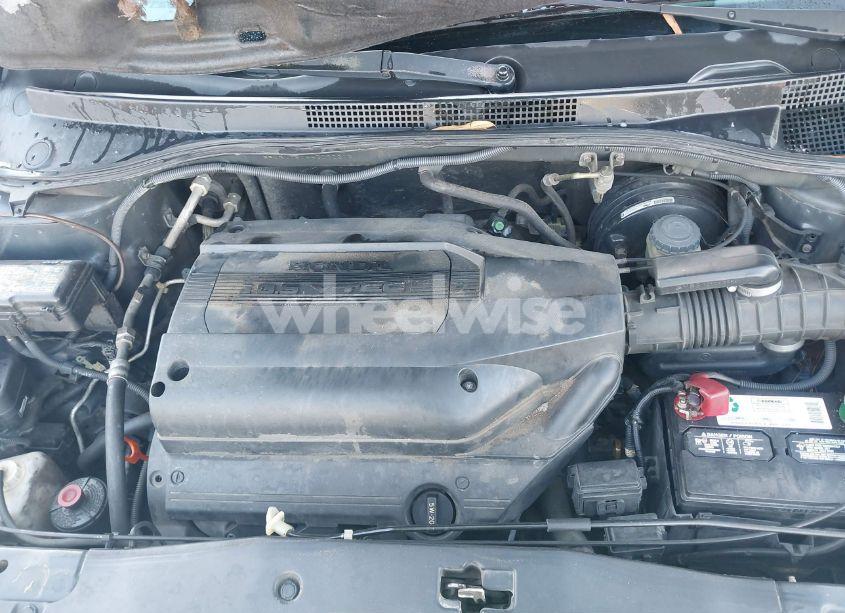 Photo 10 of 2004 Honda Odyssey EX-L (VIN 5FNRL18044B092312)