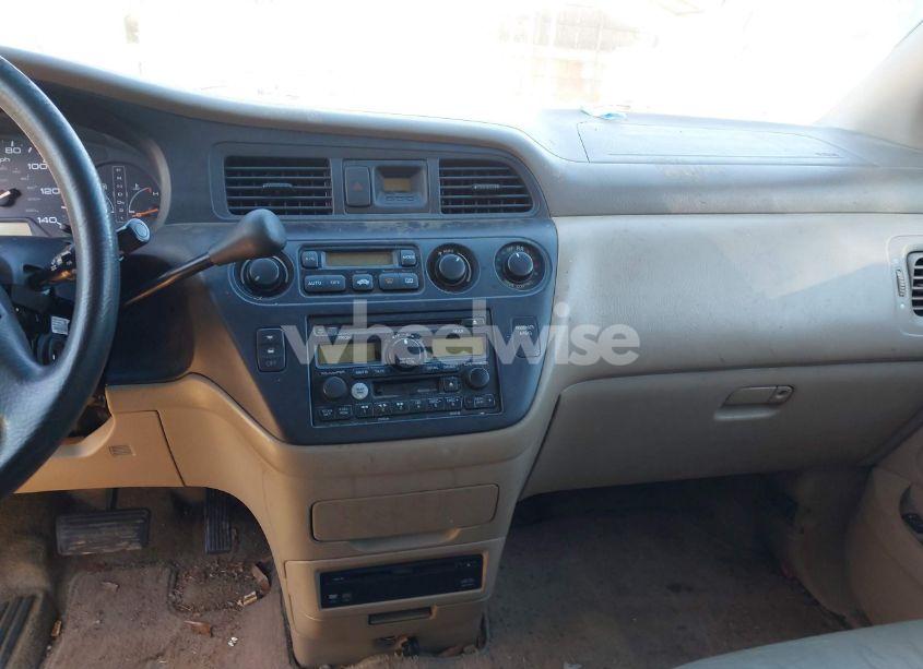 Photo 15 of 2003 Honda Odyssey EX-L (VIN 5FNRL18053B028830)