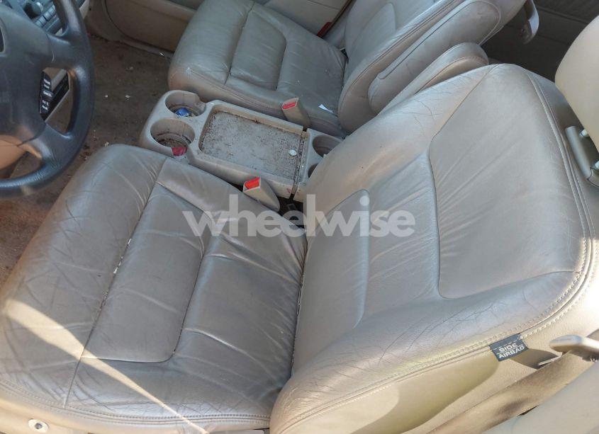Photo 16 of 2003 Honda Odyssey EX-L (VIN 5FNRL18053B028830)