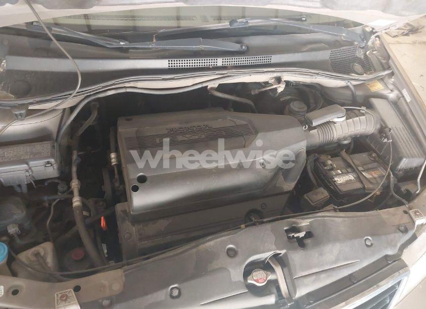 Photo 10 of 2003 Honda Odyssey EX-L (VIN 5FNRL18083B005798)