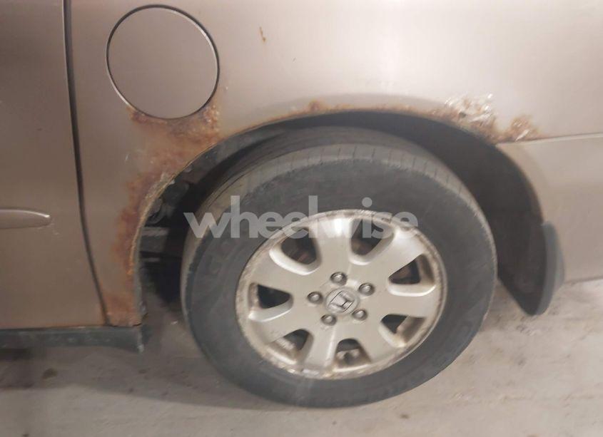 Photo 6 of 2003 Honda Odyssey EX-L (VIN 5FNRL18083B005798)