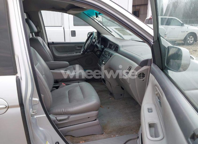 Photo 5 of 2003 Honda Odyssey EX-L (VIN 5FNRL18083B097222)