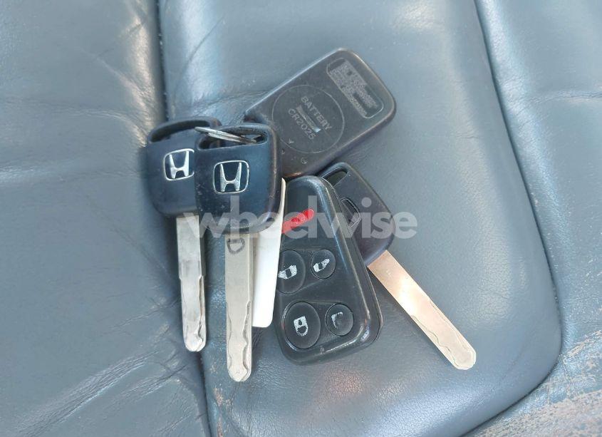 Photo 11 of 2004 Honda Odyssey EX-L (VIN 5FNRL18094B011109)